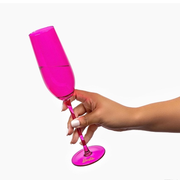 NIB Dragon Glassware x Barbie Champagne Flutes, Pink and Magenta Set of 2 - Picture 4 of 9